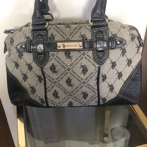 U.S. Polo Assn. grey and black leather hand bag - Picture 2 of 10
